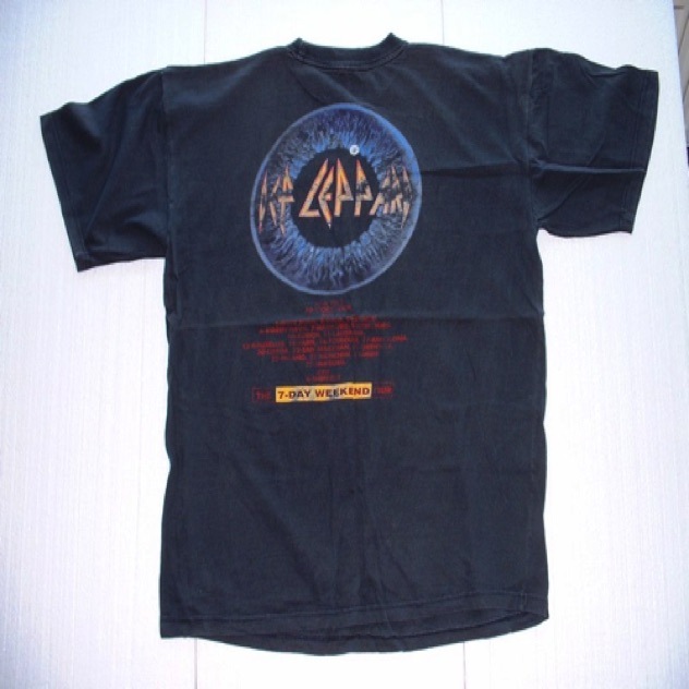1993 DEF_LEPPARD_The_7_day_weekend_tour_1993_live_r.jpg
